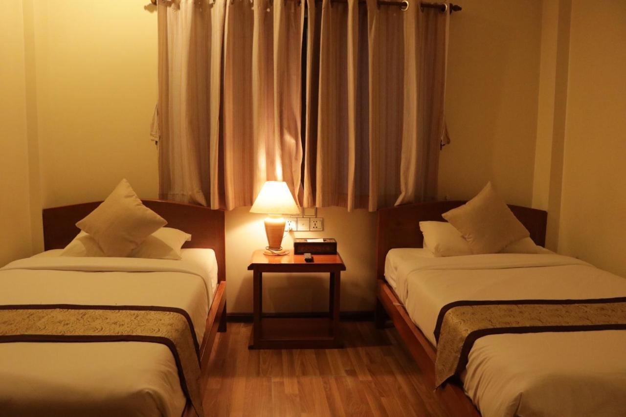 Six Stars Guest House Nyaung-U Ngoại thất bức ảnh